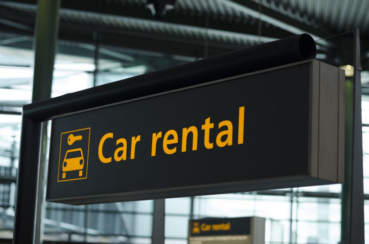 airport-car-rental-1